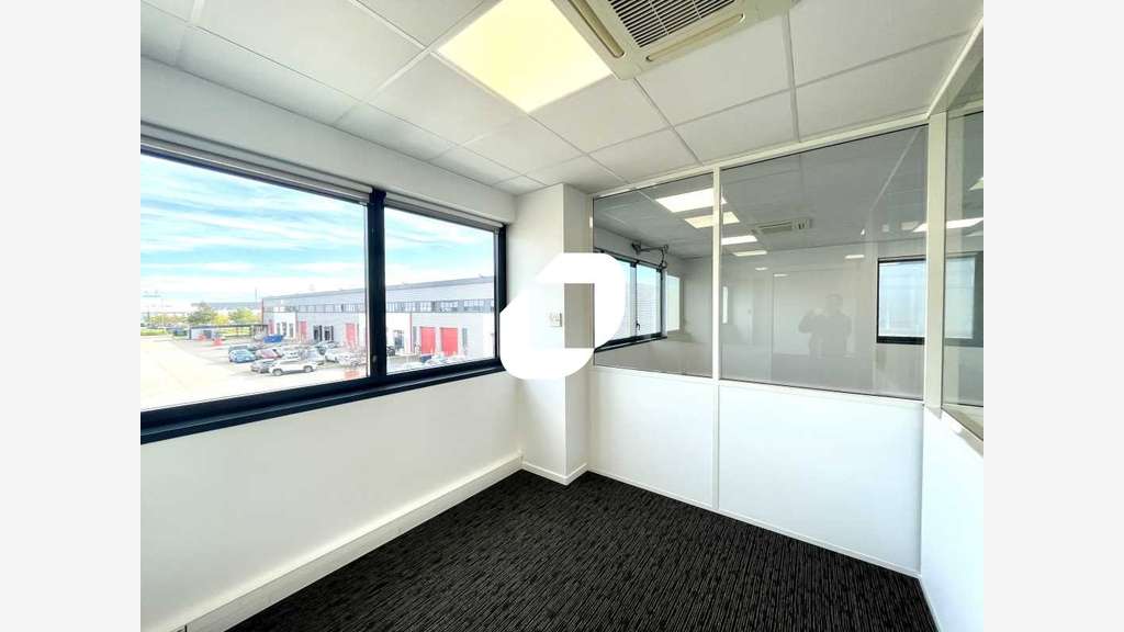 A louer Bureaux 115m² Meyzieu