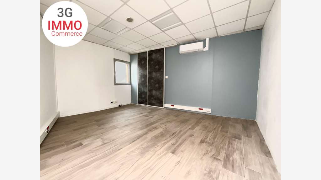 A louer bureaux 121m² R+1 à Miribel A46