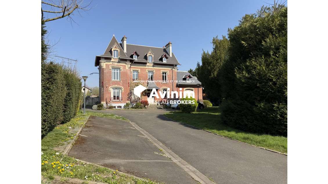 A louer manoir de prestige usage mixte Mitry-Mory