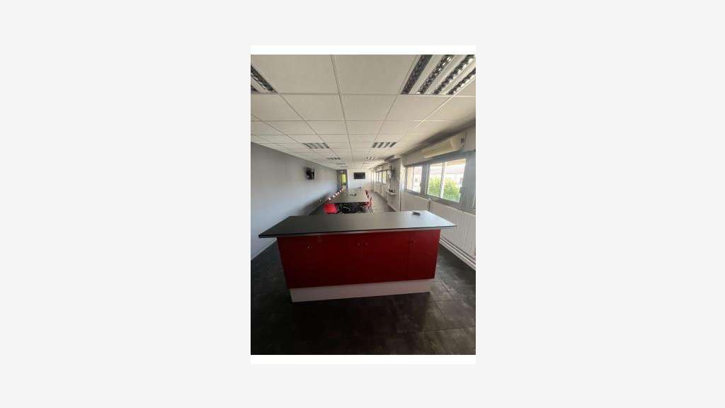 A louer bureau 276m² à Avignon Fontcouverte
