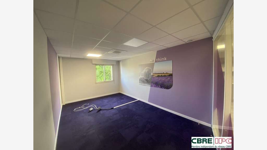 Location bureau rénové de 97m² à Mont de Marsan