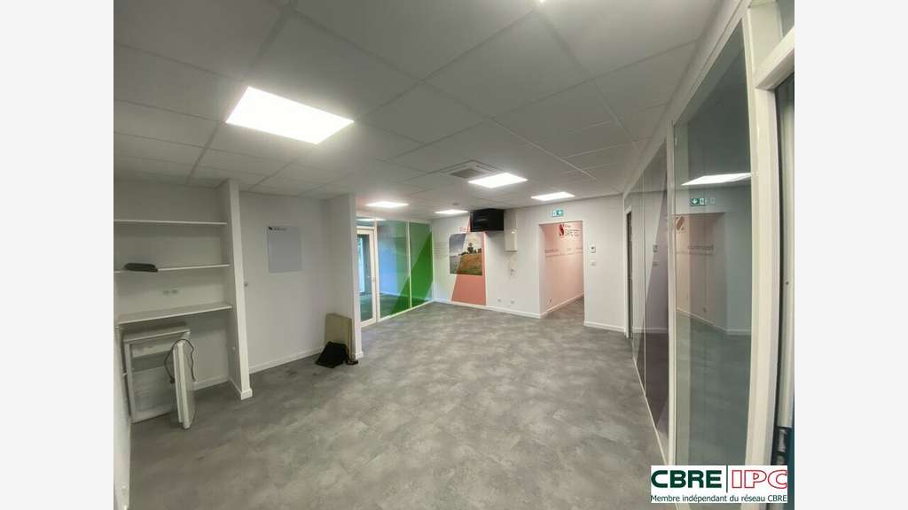 Location bureau rénové de 97m² à Mont de Marsan