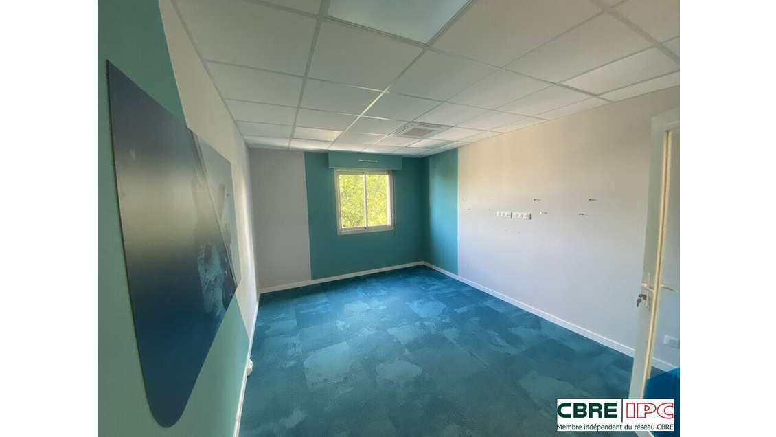 Location bureau rénové de 97m² à Mont de Marsan