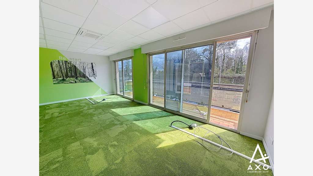 Bureau 97m² R+1 en centre ville de Mont de Marsan