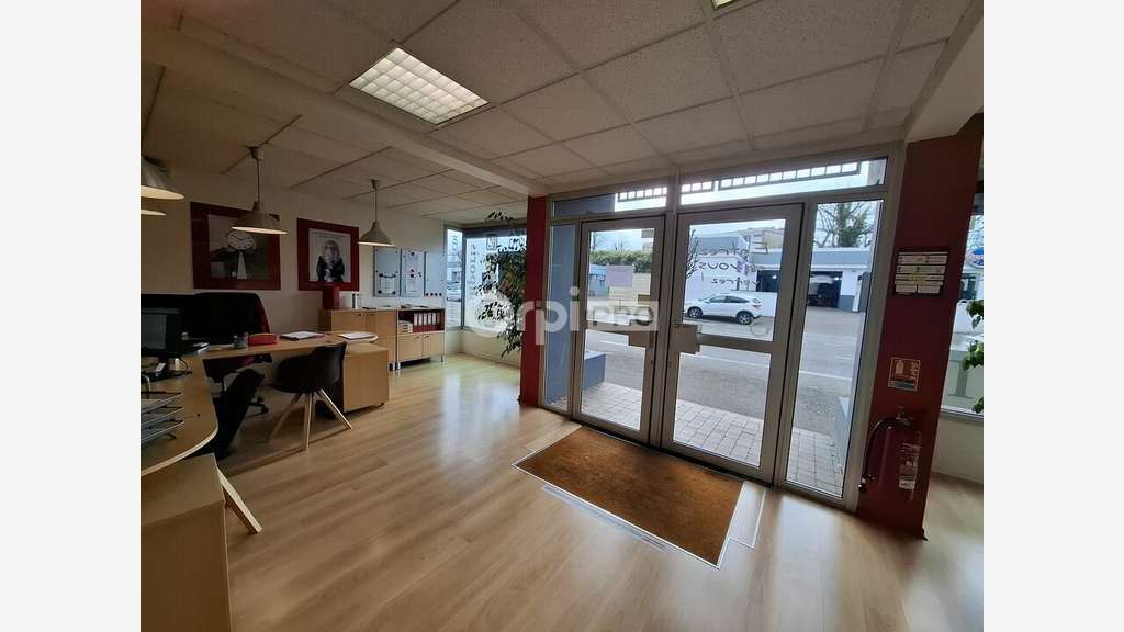 A louer local 100m² en RDC Mont-de-Marsan empl N°1