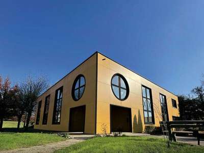 Bureaux de 980m² à louer à Mont-Saint-Aignan (76)
