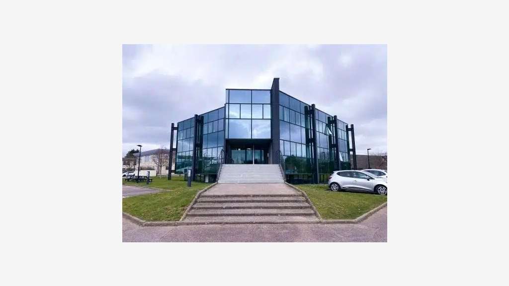 À louer – Bureaux de 847 m² à Mont-Saint-Aignan – 