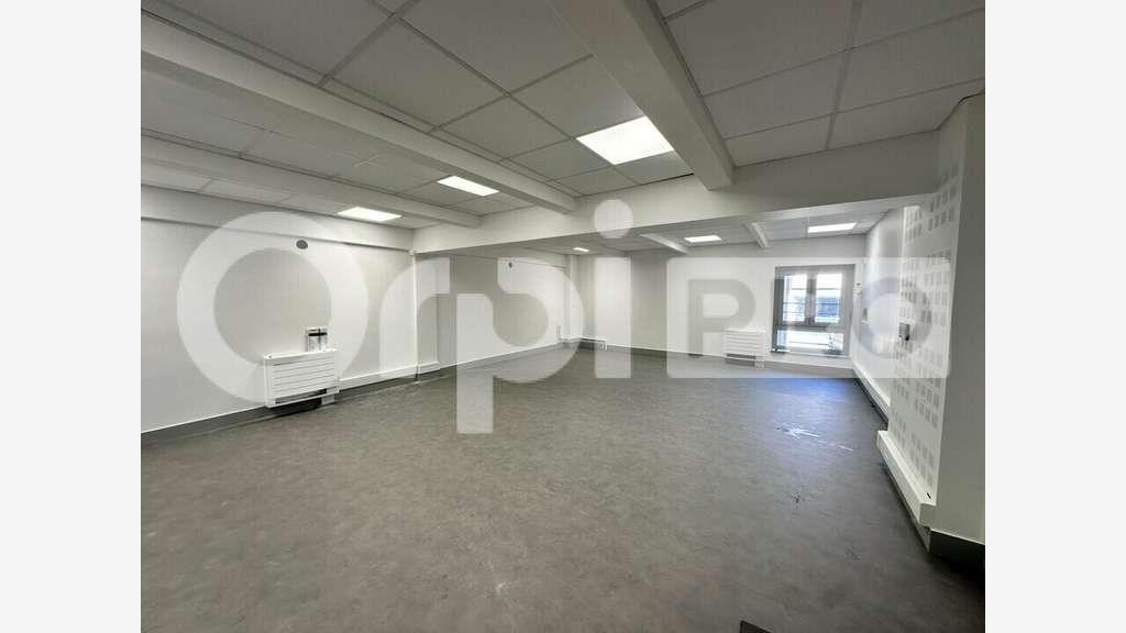 Bureau neuf de 58m² à louer en RDC à Montauban