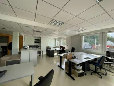 Bureaux fonctionnels 1000m² à louer à Montbéliard