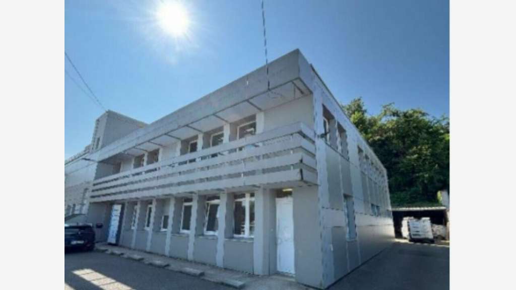 Bureaux fonctionnels 1000m² à louer à Montbéliard