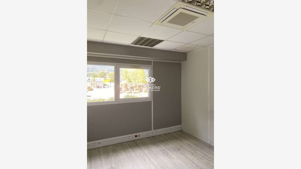 A louer bureaux 273m² à Montbonnot Inovallée