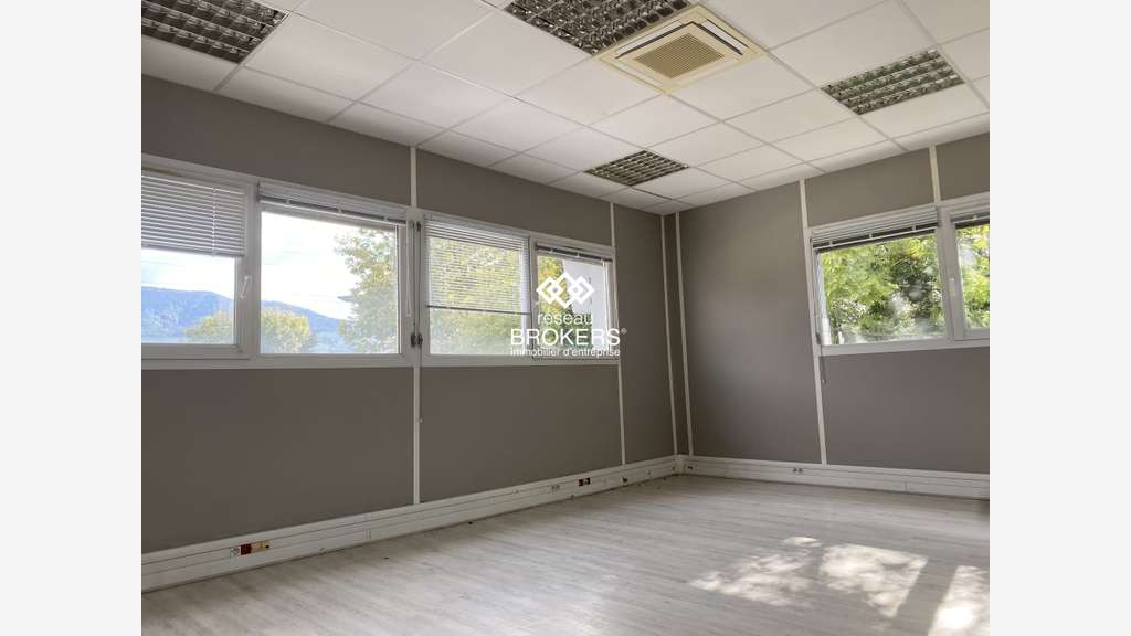 A louer bureaux 273m² à Montbonnot Inovallée