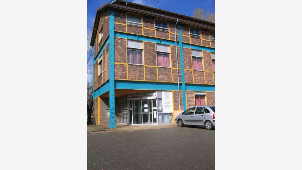 À Louer bureaux en pépinière à Montceau-les-Mines
