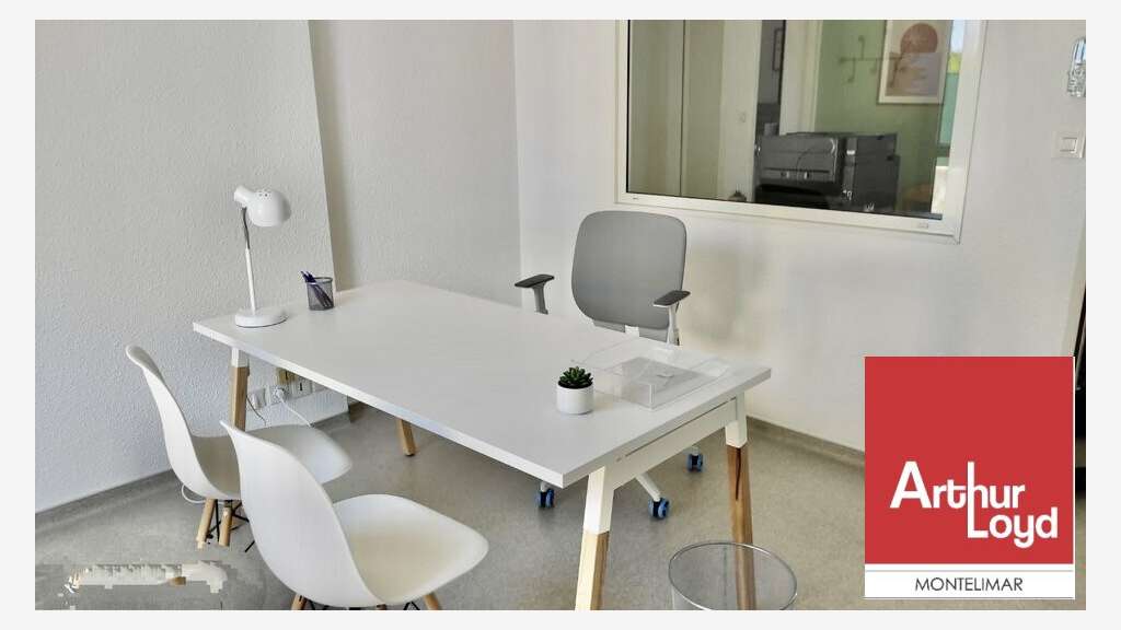 Bureaux lumineux 73m² à louer à Montélimar