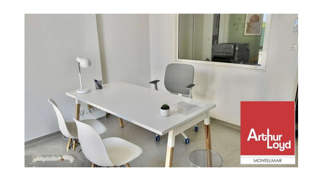 Bureaux lumineux 73m² à louer à Montélimar
