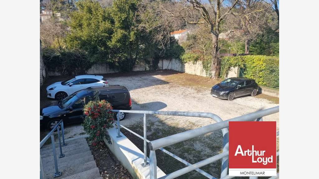 Bureaux lumineux 73m² à louer à Montélimar