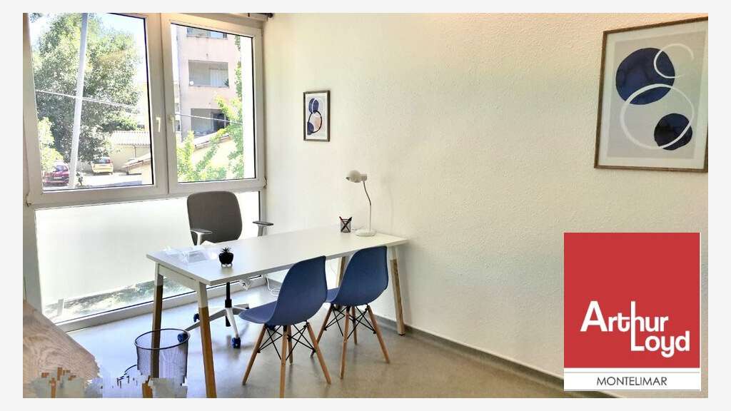 Bureaux lumineux 73m² à louer à Montélimar