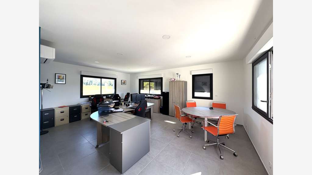 A louer bureaux neufs 130m² R+1 Top prestations