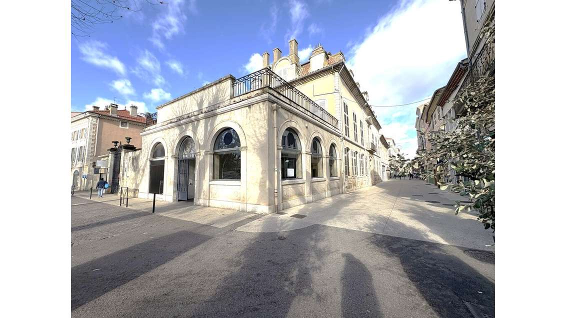 A louer bureaux de 220m² clé en main à Montélimar