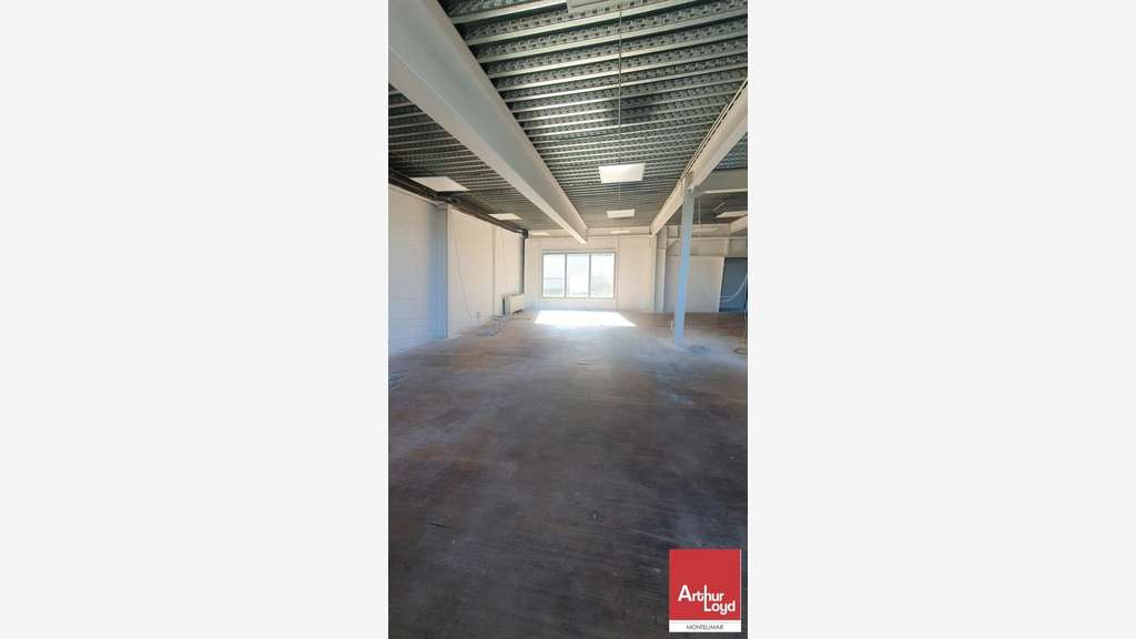 Bureaux de 200m² à louer à Montélimar Nord
