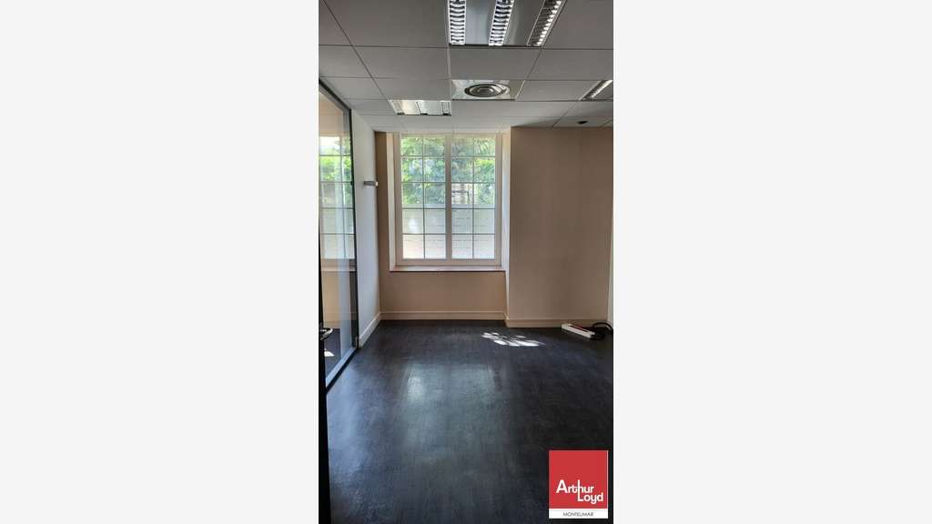 MONTELIMAR - BUREAUX à louer