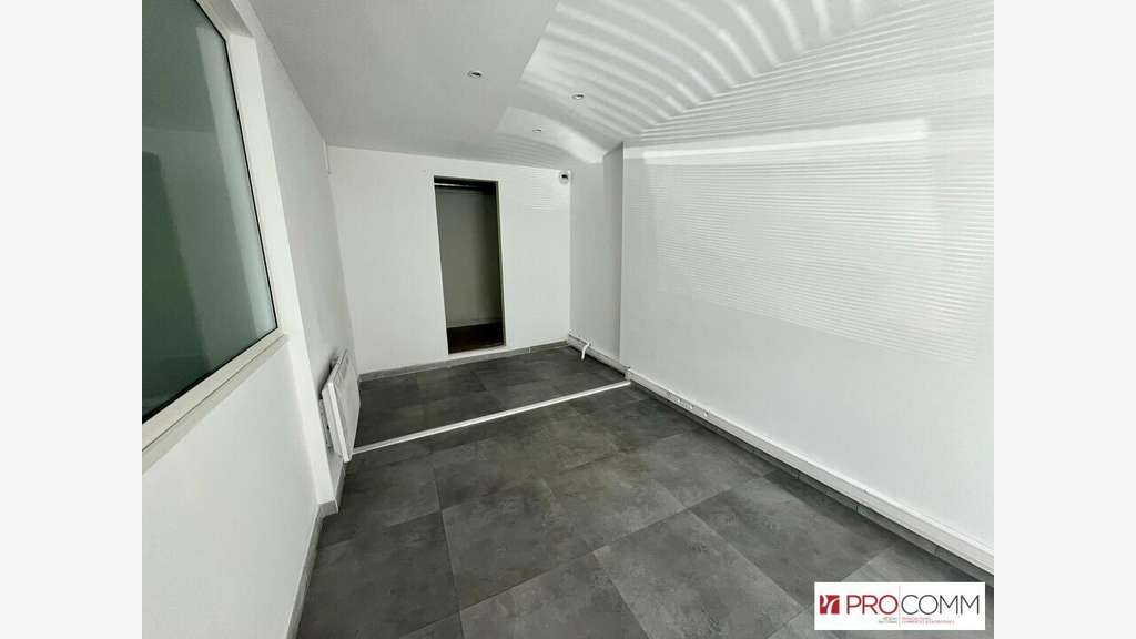 Bureaux de 35m² refaits à neuf à louer à Monteux