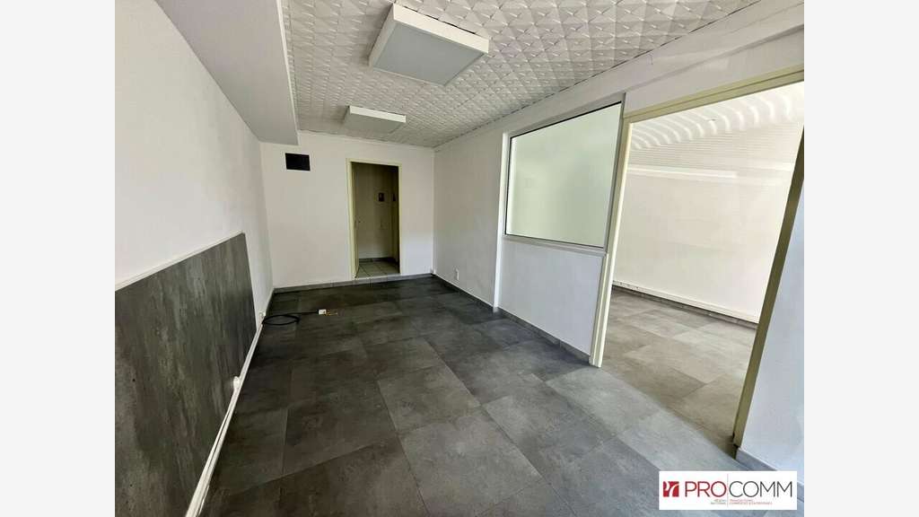 Bureaux de 35m² refaits à neuf à louer à Monteux