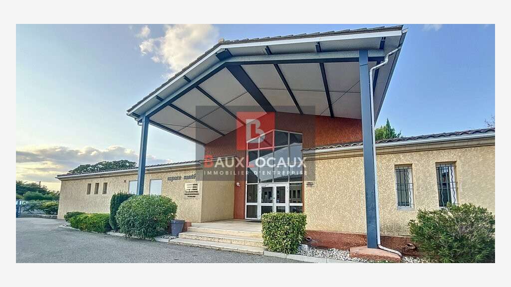 Bureaux 122m² à louer à Monteux