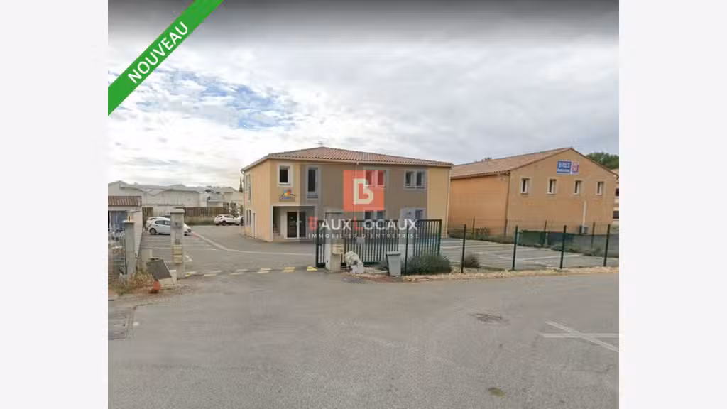 A louer bureaux 250m² emplacement idéal à Monteux