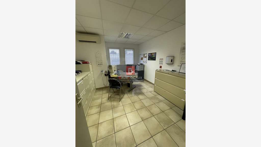 MONTEUX - BUREAUX à louer