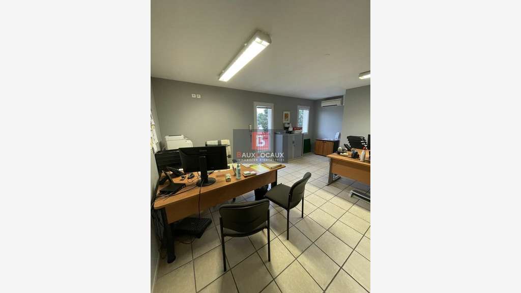 MONTEUX - BUREAUX à louer