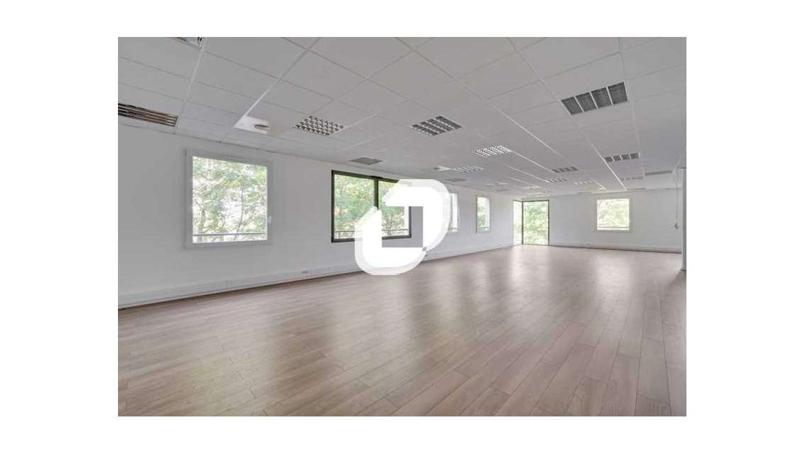 A louer Bureaux 137m² Montevrain