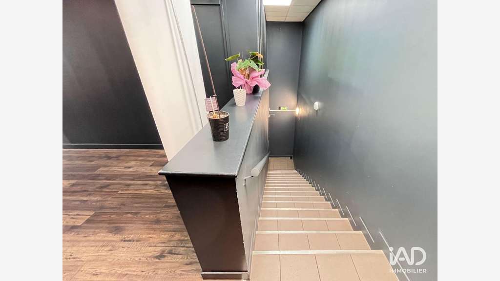 A louer bureaux rénovés de 130m² à Montévrain