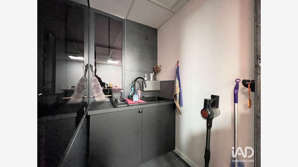 A louer bureaux rénovés de 130m² à Montévrain