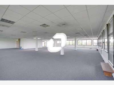 A louer Bureaux 171m² Montevrain