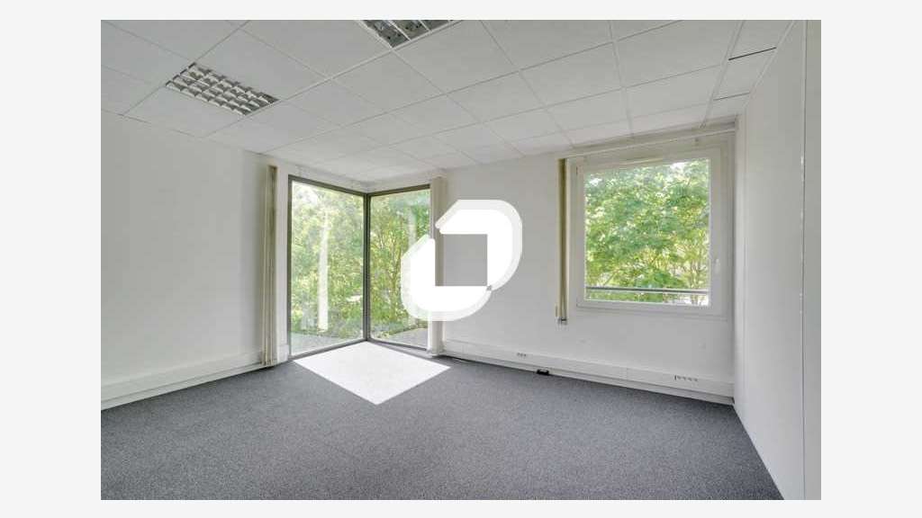A louer Bureaux 171m² Montevrain