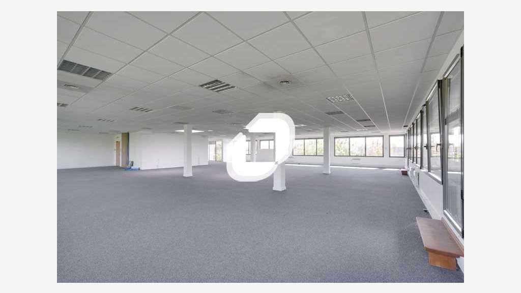 A louer Bureaux 137m² Montevrain