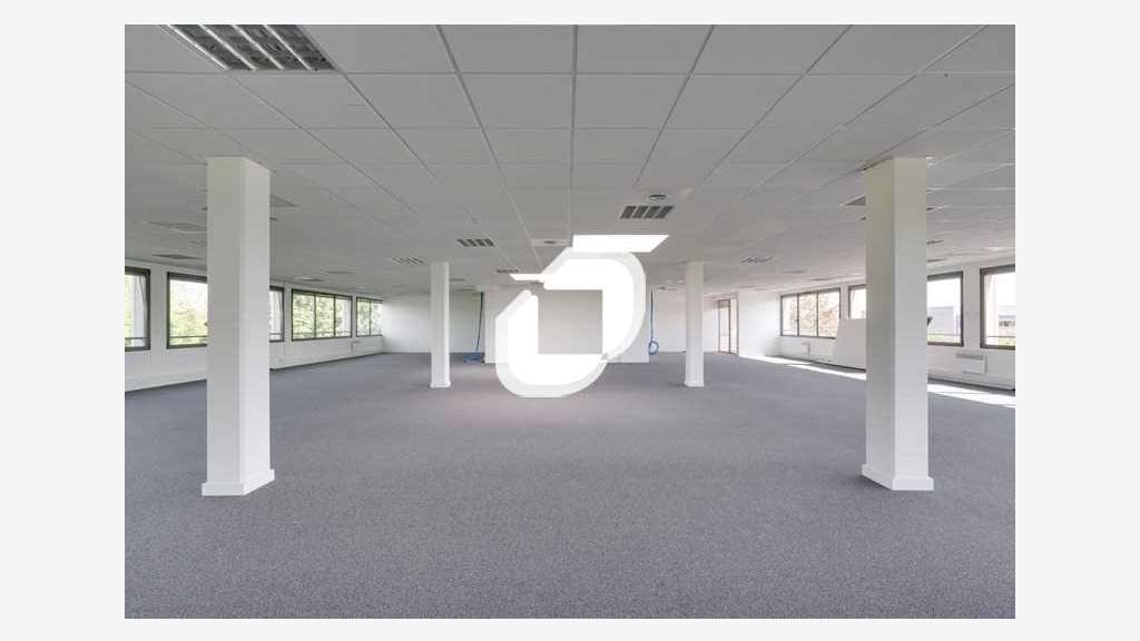 A louer Bureaux 137m² Montevrain