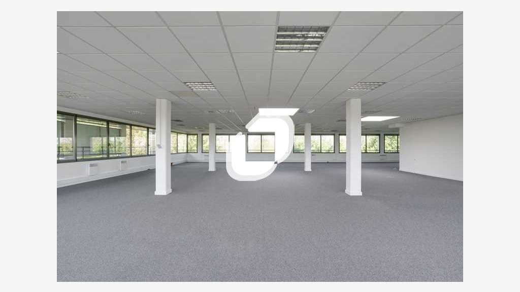 A louer Bureaux 128m² Montevrain