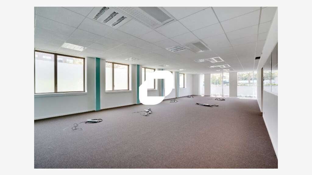 A louer Bureaux 519m² Montevrain