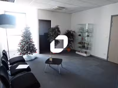 A louer Bureaux 123m² Montevrain