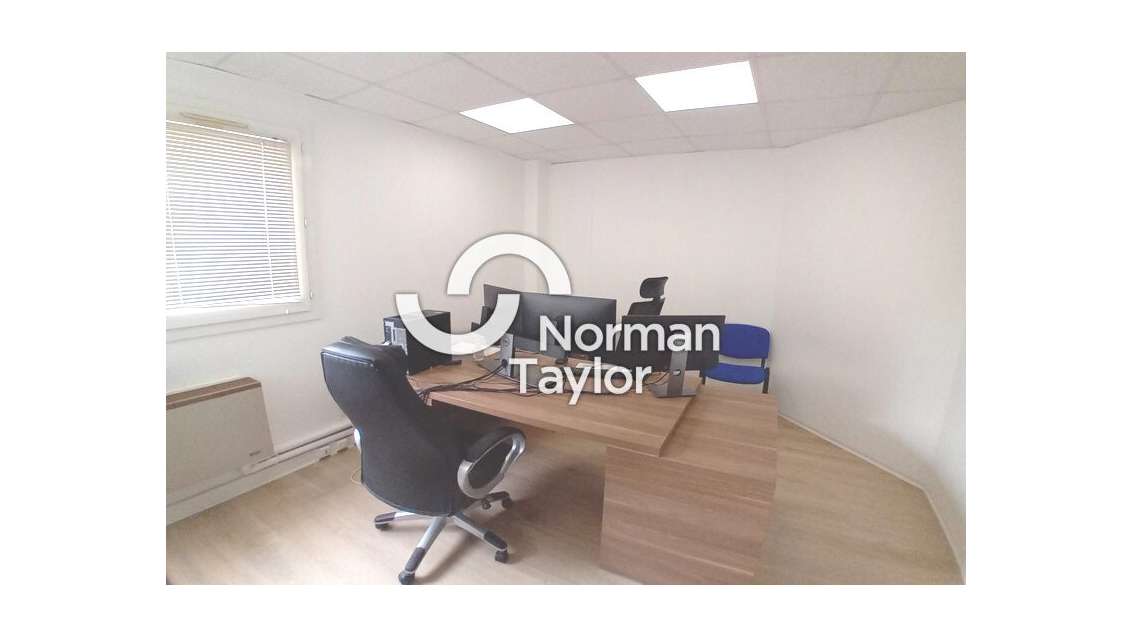 Bâtiment de bureaux 500m² à louer à Montferrier