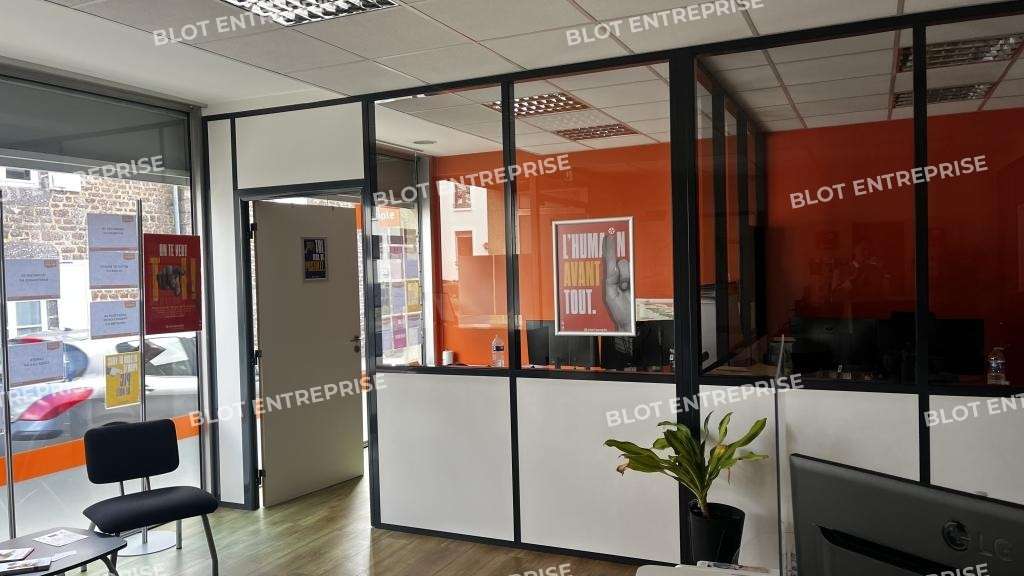 A louer bureaux 160m² à Montfort-sur-Meu