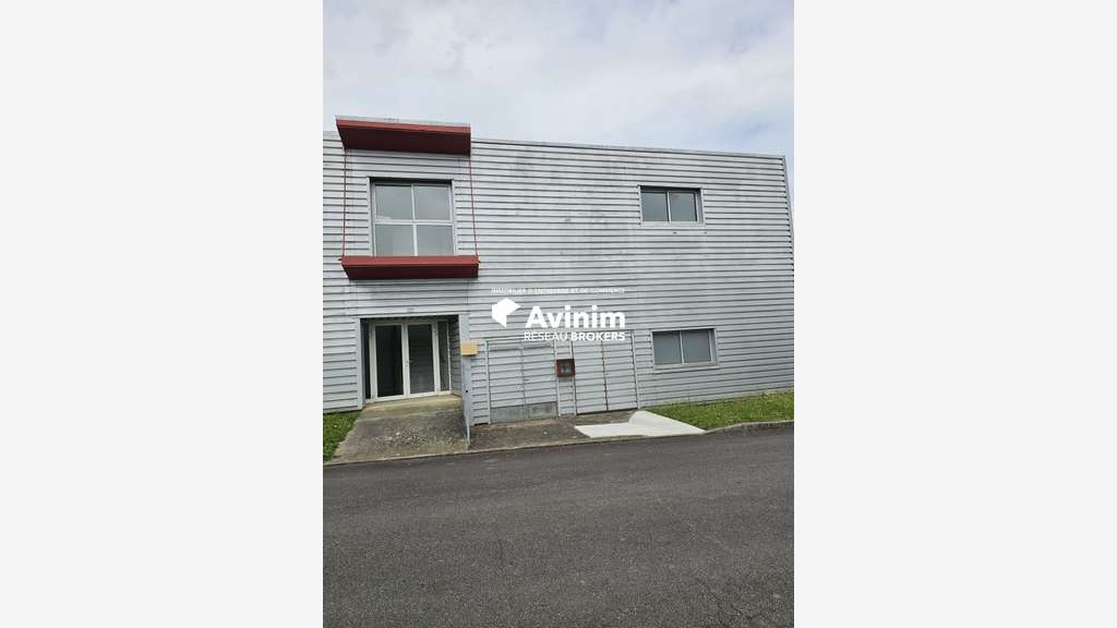 Location bureaux 71m² à louer à Montgermont