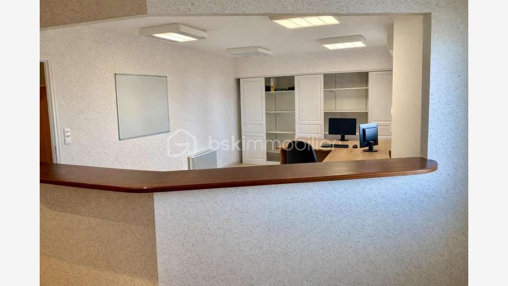 À louer - Local professionnel / Bureau de 133 m² e