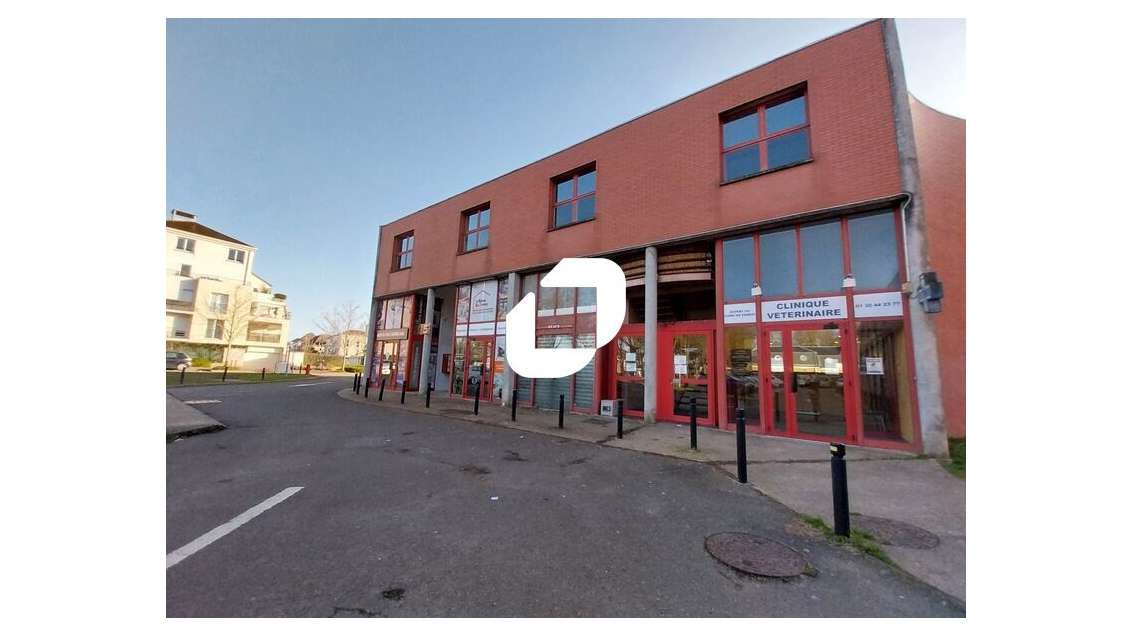 A louer Bureaux 256m² Montigny le bretonneux