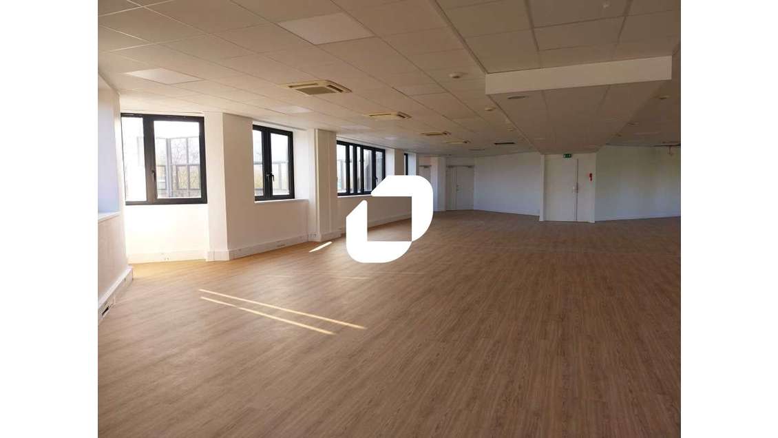 A louer Bureaux 259m² Montigny le bretonneux