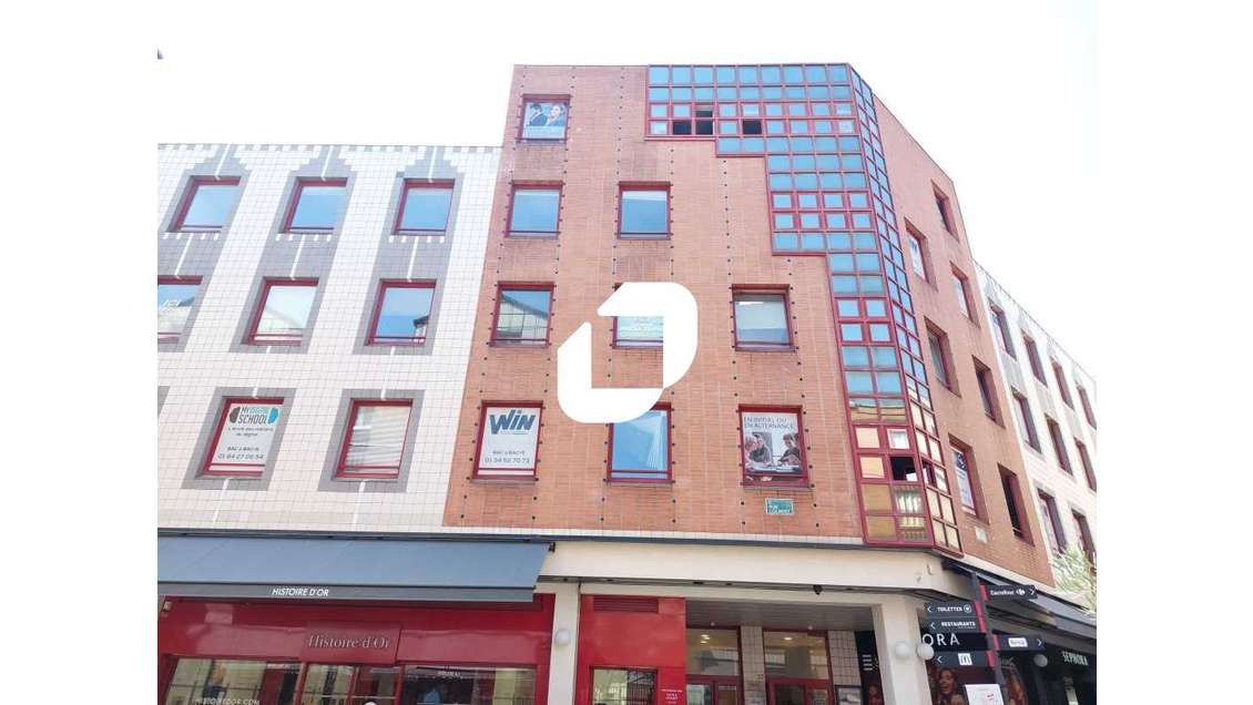 A louer Bureaux 135m² Montigny le bretonneux