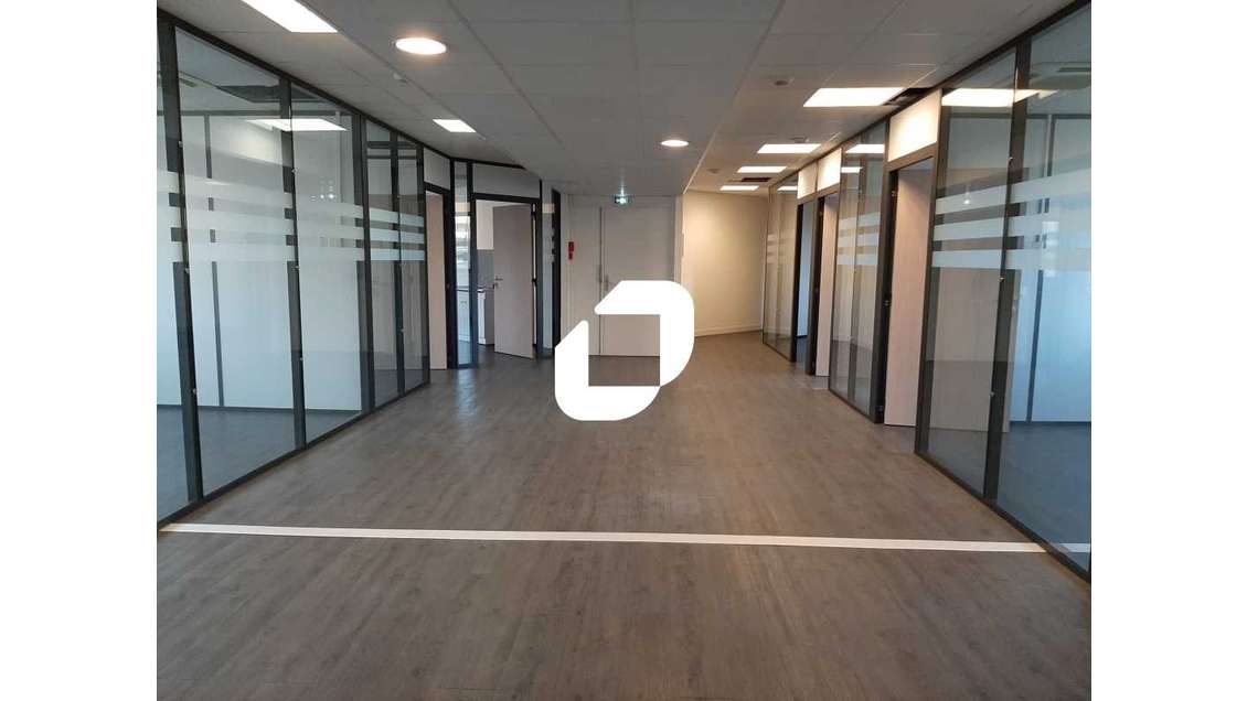 A louer Bureaux 259m² Montigny le bretonneux