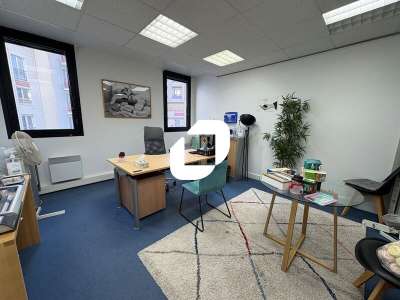 Location Bureaux à Montigny-le-Bretonneux